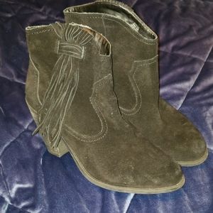 Jessica Simpson Black fringe booties